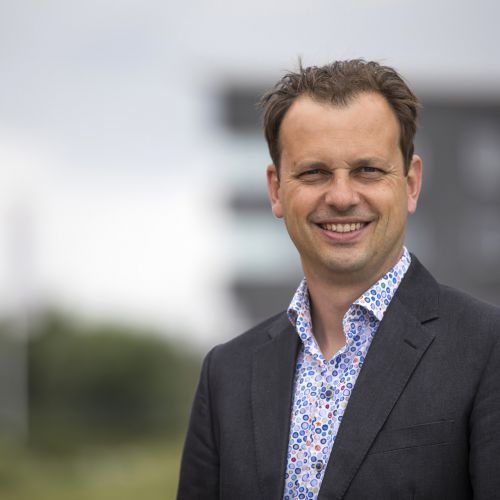 Weten hoe wij u kunnen helpen? Weten hoe wij u kunnen helpen?