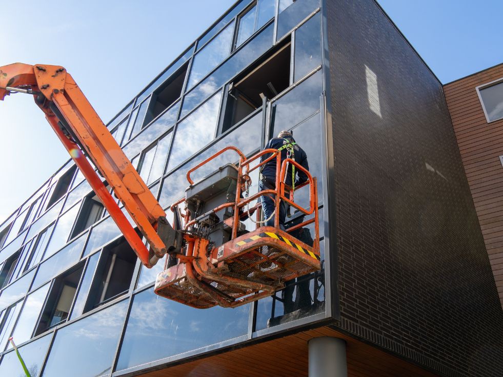 Onderzoek gericht op tocht- en lekkageproblemen Onderzoek gericht op tocht- en lekkageproblemen